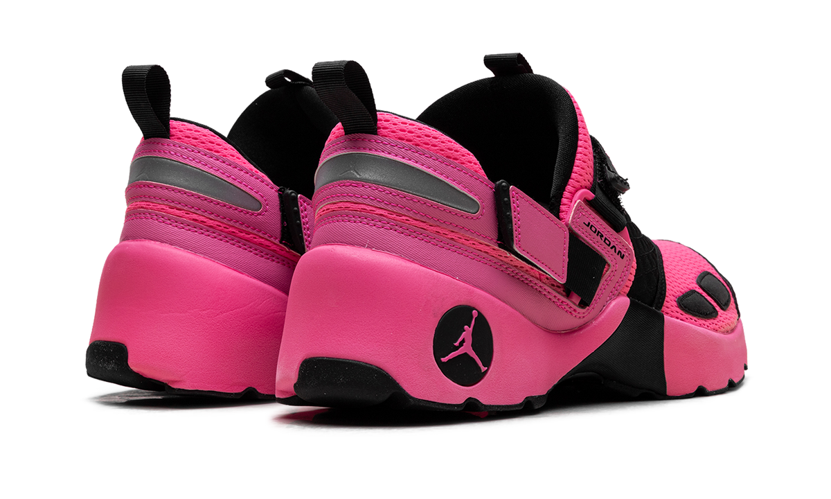 Air Jordan Trunner LX Wmns Pink Blast HQ2164 600